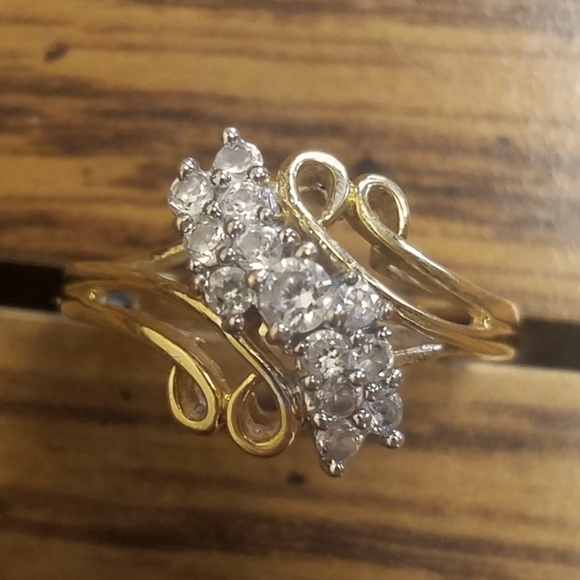 🧚♀️🦄Vtg. Avon SZ8 Waterfall Diamond Ring - Picture 1 of 7